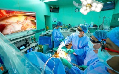 Phẫu thuật nội soi sửa van tim thành công cho bệnh nhân người nước ngoài
