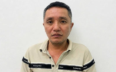Tạm giữ người đàn ông cầm thanh sắt đuổi đánh tài xế, đập phá ô tô trên đường Giải Phóng