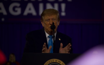 Ông Trump kêu gọi cử tri đi bỏ phiếu, khẳng định cuộc chiến với Iran sẽ kết thúc “rất nhanh chóng”