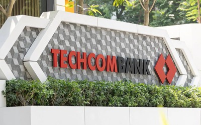 Techcombank có quý lãi cao nhất từ trước đến nay, nợ xấu tăng trở lại