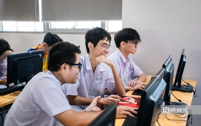 Bộ GD&ĐT cho phép các trường THCS, THPT kiểm tra định kỳ trên máy tính