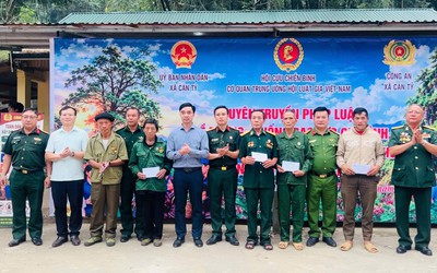 Hội Cựu chiến binh cơ quan Trung ương Hội Luật gia Việt Nam hướng về đồng bào biên giới
