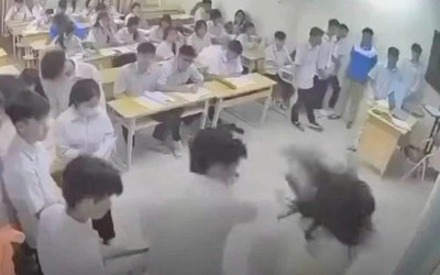Khởi tố nam sinh hành hung nữ giáo viên ở Hà Nội