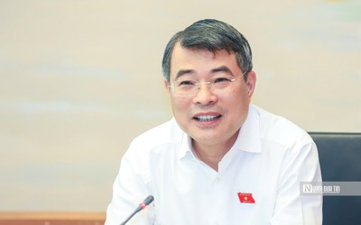 "Nhà nước không bao cấp về nhà ở nhưng cũng không để thị trường tự điều tiết hoàn toàn"
