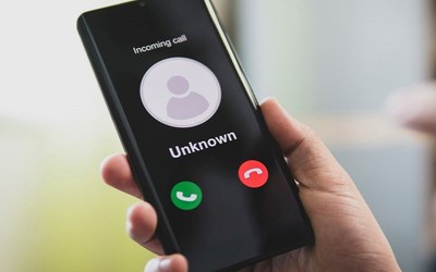 Cảnh báo thủ đoạn giả danh công an hướng dẫn cập nhật CCCD, VNeID để lừa đảo