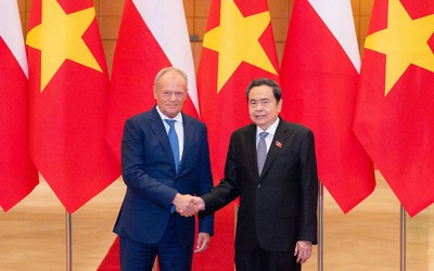 Chủ tịch Quốc hội Trần Thanh Mẫn hội kiến Thủ tướng Cộng hòa Ba Lan