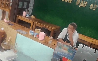 Du khách Nga nghẹn ngào trước món quà giản dị từ chủ quán Việt lúc nửa đêm