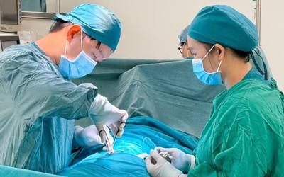 Bé trai 3 tuổi bị lồng ruột hiếm gặp, phải cắt bỏ 10cm ruột