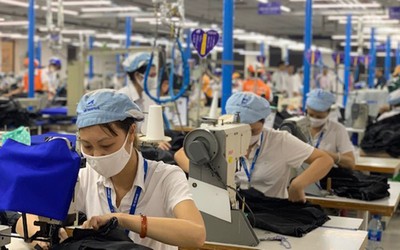 Trừ lương nhân viên đi làm muộn, doanh nghiệp bị phạt đến 80 triệu đồng
