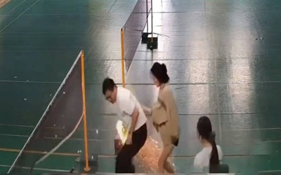 Ngã khi chơi cầu lông, người đàn ông bị bỏng độ 2 khi điện thoại bốc cháy