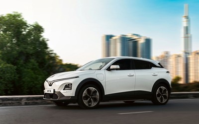 Chủ xe VinFast VF 6: Đi làm giờ cao điểm vẫn nhàn chân phanh