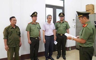 Bắt chủ tịch, giám đốc và kế toán trưởng Công ty ngói AMADO ở Phú Thọ