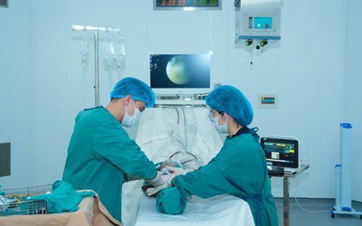 Người đàn ông nhập viện sau mũi tiêm tại phòng khám tư