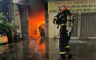 Cháy nhà ở Tp.HCM: Cụ bà 81 tuổi trượt ngã tử vong trong lúc tháo chạy