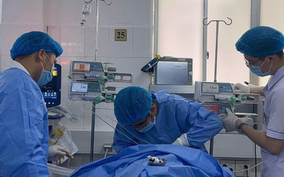 Đau bụng âm ỉ, nôn ói, người đàn ông suýt mất mạng vì căn bệnh không ai ngờ