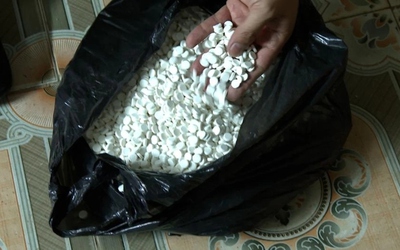 Triệt phá đường dây sản xuất thuốc "tăng cân nhanh" từ bột ngô, bột nếp và tân dược