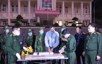 Người giữ mùa xuân nơi phên dậu Tổ quốc