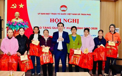 Hải Phòng: Tết sẻ chia đến với các gia đình khó khăn ở xã Trần Phú