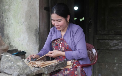 Nghề làm đũa từ cau Nàng Rưng tất bật vào vụ Tết