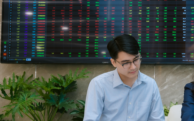 VN-Index rung lắc quanh 1.800 điểm, dòng tiền phân hóa tìm cơ hội ở cổ phiếu đầu ngành