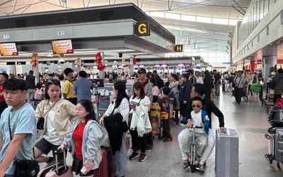 Tân Sơn Nhất dự kiến đón gần 170.000 khách trong mùng 5 Tết