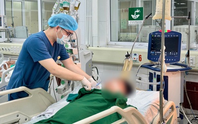 Nôn ra gần 1 lít máu vì không rời rượu suốt nhiều năm