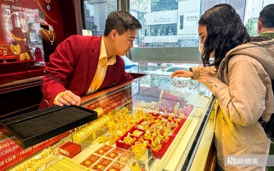 Mua vàng ngày Vía Thần Tài sao để có "lộc" mà không "lỗ"?