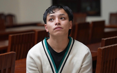 Tạm giữ tài xế lái ô tô tông vào đám đông ở cây xăng gây thương tích 7 người