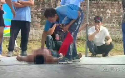 Người đàn ông tử vong sau khi thi đấu vật tại hội làng