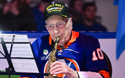 Bí quyết sống thọ của cụ ông 104 tuổi: Gắn bó với 3 món quen thuộc, cái số 1 ở quê mọc um tùm như cỏ