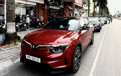 Tiết kiệm tới 25 triệu đồng tiền nhiên liệu mỗi tháng, chủ xe bày tỏ: “Biết thế mua VinFast VF 8 sớm hơn”