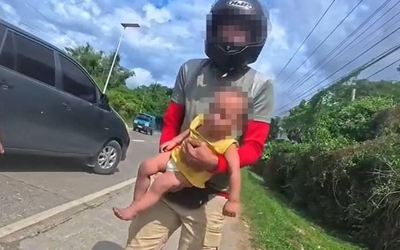 Bé trai bị bố mẹ bỏ rơi trên đường, hé lộ lý do gây bất ngờ