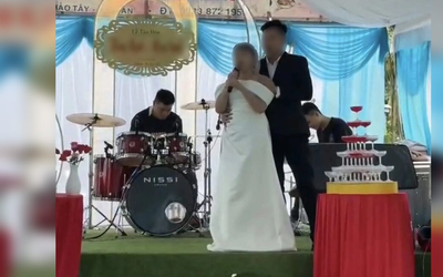 Chú rể 33 tuổi cưới vợ 65 tuổi, nhan sắc cô dâu khiến quan khách ngỡ ngàng