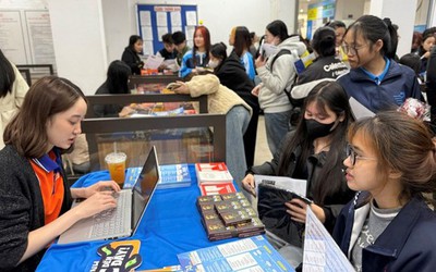 Lao động trẻ “đắt hàng” dịp Tết: Lương tăng sốc, bẫy việc làm cũng bủa vây