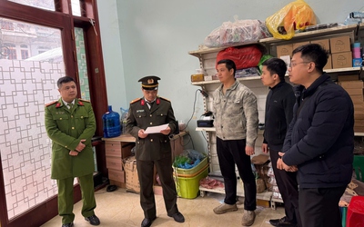 Sự thật về loại "súng thông bồn cầu" vừa được công an phát hiện, thu giữ