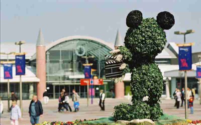 “Phép màu hạ tầng” phía sau các thủ phủ giải trí toàn cầu và cơ hội thế kỷ cho “Quận Nhất” Vịnh Tiên