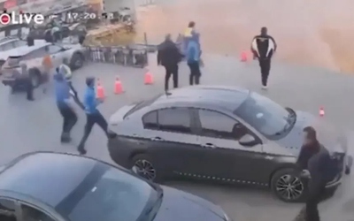 Trạm xăng bị "hố tử thần" nuốt chửng trong tích tắc