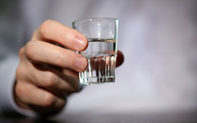 Sau chầu rượu ngày Tết, xuất hiện những dấu hiệu này: Đừng chần chừ, hãy đi viện ngay