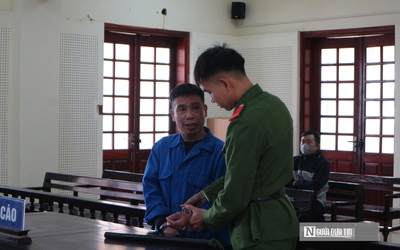 Sự hối lỗi muộn màng của người đàn ông trả thù bằng hung khí