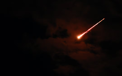 Eo biển Hormuz bị đe dọa đóng cửa giữa chiến dịch quân sự quy mô lớn tại Iran