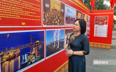 Khai mạc triển lãm ảnh với chủ đề "Quốc hội Việt Nam, HĐND thành phố Hải Phòng qua các kỳ bầu cử".