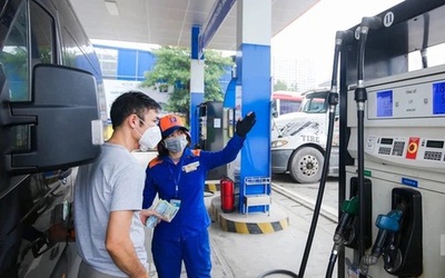 Giá xăng RON95, giá dầu tăng từ 22h ngày 12/3