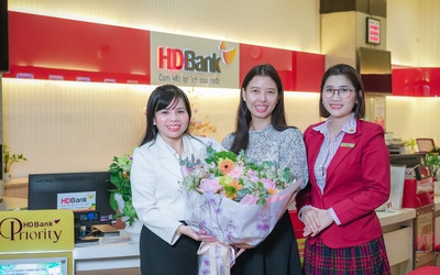 Chủ nhân giải 3 tỷ đồng đã lộ diện, hành trình "Tiết kiệm Tỷ phú" tại HDBank khép lại trong những khoảnh khắc vỡ òa