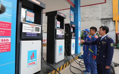 Thanh Hoá: Cơ sở kinh doanh xăng dầu ký cam kết không đầu cơ trục lợi khi biến động giá