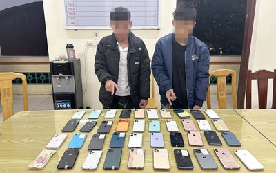 Bắt giữ khẩn cấp 2 đối tượng trộm cắp 39 điện thoại iPhone trị giá hơn 245 triệu đồng