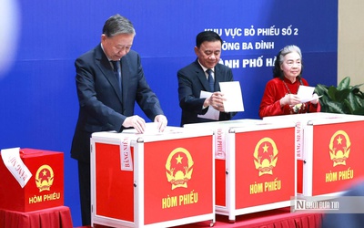 Tổng Bí thư Tô Lâm bỏ phiếu bầu cử tại Hà Nội