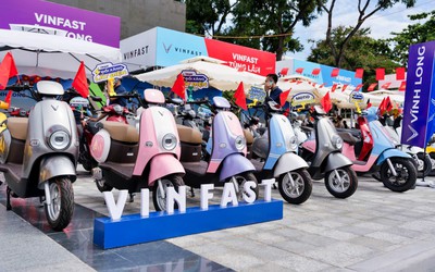 VinFast lập kỷ lục doanh thu và bàn giao xe trong quý IV/2025