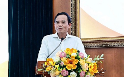 Bí thư Trần Lưu Quang lắng nghe cử tri trung tâm Tp.HCM