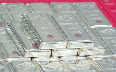 Giá bạc hôm nay (23/3): Tiếp tục suy yếu