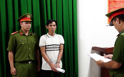 Vụ Thiếu tá công an hy sinh khi truy bắt "cát tặc": Khởi tố, bắt tạm giam 2 đối tượng